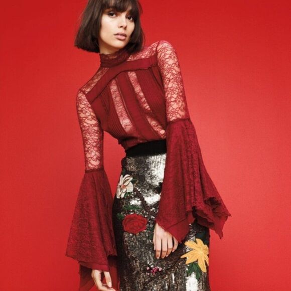 Alice + Olivia Silk Ivy Handkerchief Top Size Small - Picture 1 of 5